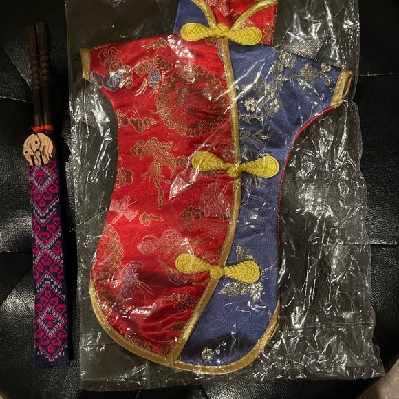 NWOT Asian theme two items, wooden chopsticks w/cover and bottle shirt cover - Picture 1 of 12
